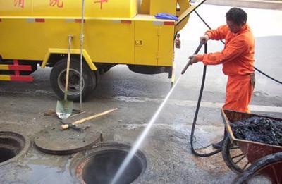 迎新春小區煥新顏——無錫開展下水道與污水池清理，保障居民歡度佳節